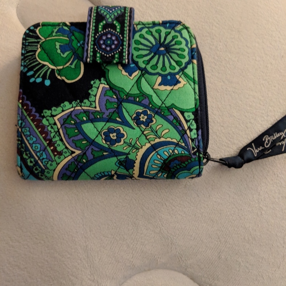 Vera bradley wallet w/change pocket